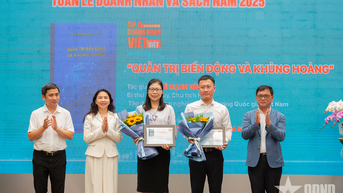 TP Hồ Chí Minh: Vinh danh top 10 sách hay do doanh nhân Việt Nam viết
