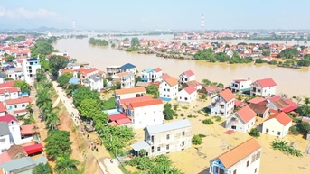 Xã Đa Phúc huy động hơn 10.600 người hộ đê, sơ tán dân khỏi tâm lũ