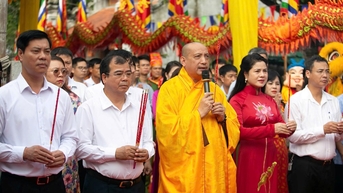 ពិធីបើកពិធីបុណ្យសរទរដូវ Con Son - Kiep Bac 2025