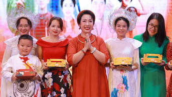 ការផ្សព្វផ្សាយក្តីស្រលាញ់តាមរយៈអាល់ប៊ុមតន្ត្រីសមាធិ "វាសនាទី ៧៖ ធម្មទេសនា - ការចិញ្ចឹមកូនដោយបេះដូងនៃព្រះពុទ្ធ"
