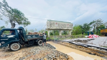 អនុប្រធានគណៈកម្មាធិការប្រជាជនខេត្ត លោក Hoang Phu Hien បានបញ្ជាឱ្យដោះស្រាយបញ្ហាផ្លូវប្រេះស្រាំតាមដងទន្លេ Vinh ។