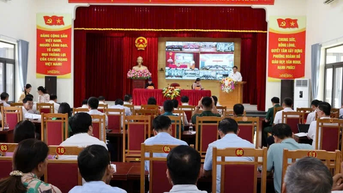សមមិត្ត Nguyen Xuan Thang បានជួបជាមួយអ្នកបោះឆ្នោតខេត្ត Quang Ninh មុនសម័យប្រជុំលើកទី១០។