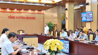 ឃុំ និងសង្កាត់ចំនួន 41 នៅ Tuyen Quang ស្ថិតនៅក្នុងតំបន់សំខាន់ៗនៃទឹកជំនន់ និងការបាក់ដី។