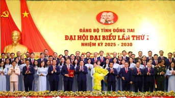 មហាសន្និបាតលើកទី ១ របស់គណៈកម្មាធិការបក្សខេត្ត Dong Nai៖ ឆ្លៀតឱកាសមាសសម្រាប់ការរីកចម្រើនដ៏ខ្លាំងក្លា