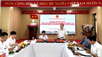 ធ្វើការជាមួយវួដ An Cuu លើការអនុវត្តគំរូរដ្ឋាភិបាលមូលដ្ឋាន 2 កម្រិត