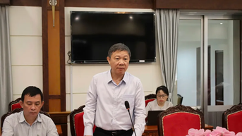 딥페이크와 AI를 활용한 사기행위와 가짜뉴스 유포를 명확히 합법화하자는 제안
