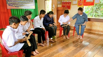 Xã Cư Pơng: Tổ chức lớp truyền dạy đánh chiêng và nhạc cụ dân tộc