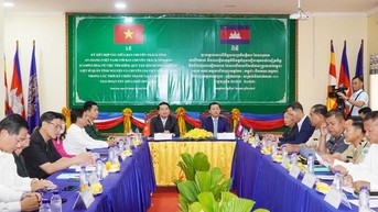 An Giang ចុះ​ហត្ថលេខា​លើ​កិច្ច​ព្រម​ព្រៀង​ស្វែង​រក​អដ្ឋិធាតុ​យុទ្ធជន​ពលី​ជាមួយ​ខេត្ត​ចំនួន​៦​នៃ​ព្រះរាជាណាចក្រ​កម្ពុជា។