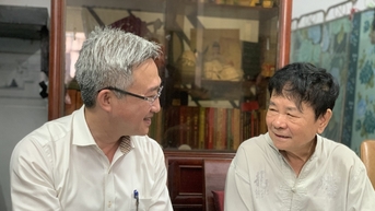 호치민시 당위원회는 노련한 혁명 간부와 순교자 가족에 대한 보조금 제도를 규제합니다.