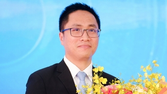 Tiến sĩ Tô Bá Lâm làm Hiệu trưởng Trường đại học Quang Trung