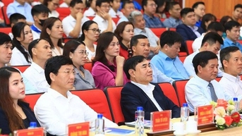 Điện Biên triển khai phong trào "Bình dân học vụ số": Phổ cập kiến thức, kỹ năng số cho người dân