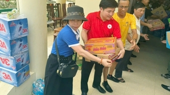 Nhiều đoàn thiện nguyện Quảng Ninh hỗ trợ người dân bị lũ lụt tại Thái Nguyên, Bắc Ninh