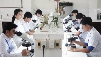 지적 재산권의 상업적 활용 촉진 - 권리 보호에서 재산권 및 상업화로의 전환
