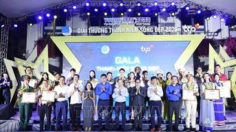 2025년 청소년 웰빙 어워드: 지역 사회를 위한 긍정적 에너지 확산