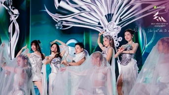 Concert “Em xinh say hi - Vạn vật đến từ em”: