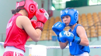 Võ sĩ nữ Hà Nội thắng áp đảo Giải Vô địch quyền Anh quốc gia