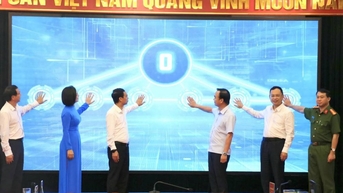 Sơn La thi đua đổi mới sáng tạo và chuyển đổi số toàn diện, gần dân