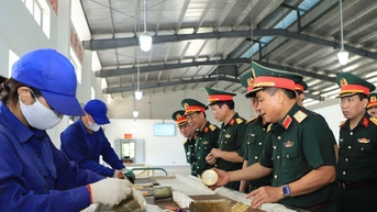 ជំនះផលវិបាកនៃខ្យល់ព្យុះ និងទឹកជំនន់នៅឃ្លាំងនៃនាយកដ្ឋានសព្វាវុធយោធា និងនាយកដ្ឋានប្រេង