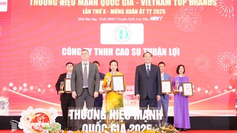 Coi trọng kinh tế tư nhân và phát triển các thành phần kinh tế