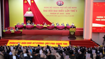 ទីក្រុងហូជីមិញបន្តរីកចម្រើន សក្តិសមជាក្បាលម៉ាស៊ីននៃការអភិវឌ្ឍន៍សេដ្ឋកិច្ចសង្គមរបស់ប្រទេសទាំងមូល។
