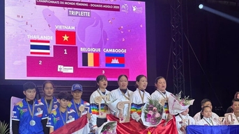 ដោយយកឈ្នះថៃ កីឡាប៉េតង់វៀតណាមបានឈ្នះជើងឯកពិភពលោកនារីទាំងបីជាលើកទីពីរជាប់ៗគ្នា។