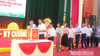 Phường Hà Nam phát động ủng hộ đồng bào bị ảnh hưởng do bão, lũ