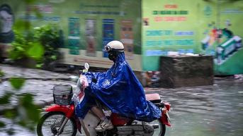 ហាណូយ​ជិត​មាន​ផ្គរ​រន្ទះ ប្រយ័ត្ន​ខ្យល់​ព្យុះ ផ្គររន្ទះ និង​ខ្យល់​កន្ត្រាក់​ខ្លាំង