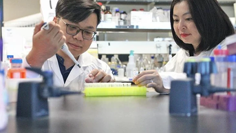 Nhà khoa học gốc Việt giải mã bí ẩn cách cây cỏ tạo hợp chất chống ung thư