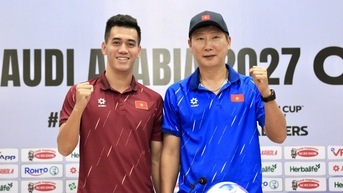 Tiền đạo Tiến Linh: 'HLV Lê Huỳnh Đức là huyền thoại bóng đá Việt Nam'