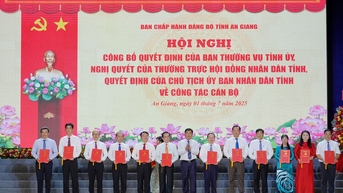 ការងារកសាងបក្សទទួលបានលទ្ធផលលេចធ្លោ។