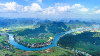 Phong Nha - Ke Bang ត្រូវបានផ្តល់កិត្តិយសជាឧទ្យានជាតិឈានមុខគេរបស់អាស៊ី