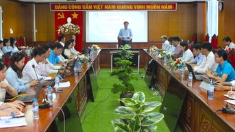 ការបណ្តុះបណ្តាលចំណេះដឹង និងជំនាញក្នុងការទំនាក់ទំនងការធានារ៉ាប់រងសង្គម និងគោលនយោបាយធានារ៉ាប់រងសុខភាព