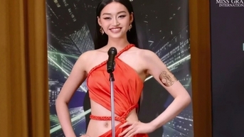 Yến Nhi gặp khó khăn
