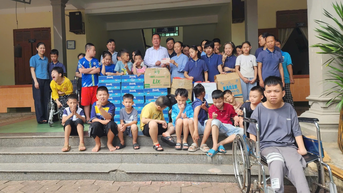 ផ្តល់សេចក្តីស្រឡាញ់ដល់មនុស្សអកុសល