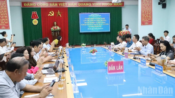 Dak Lak ធ្វើការជាមួយវិទ្យាស្ថាន សាលារៀន និងអាជីវកម្មលើការអនុវត្តដំណោះស្រាយលេខ 57-NQ/TW