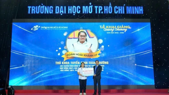 សាកលវិទ្យាល័យ Ho Chi Minh City Open ផ្តល់អាហារូបករណ៍តម្លៃជាង ៥០ពាន់លានដុង ដល់និស្សិតថ្មី។