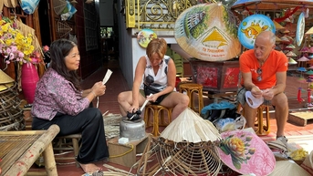 រក្សាព្រលឹងនៃមួករាងសាជីក្នុងពាក់កណ្តាលជីវិតសម័យទំនើប