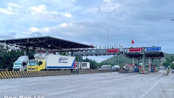 Tập đoàn Đèo Cả miễn thu phí đường bộ cho xe cứu trợ đi qua trạm BOT
