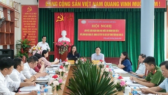 Phối hợp với cấp uỷ, chính quyền cơ sở quản lý quỹ tín dụng nhân dân