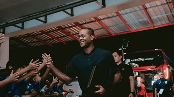 HLV Patrick Kluivert sắp chia tay đội tuyển Indonesia?
