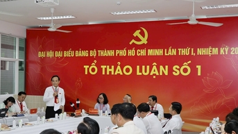 Đại hội Đảng bộ TP. Hồ Chí Minh lần thứ I: Đại biểu thảo luận tại tổ, góp ý dự thảo văn kiện