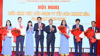 ស្វាគមន៍មហាសន្និបាតត្រាប់តាមស្នេហាជាតិលើកទី១ នៃខេត្ត Khanh Hoa ដំណាក់កាល 2025 - 2030៖ Khanh Hoa Salanganes Nest State-owned One Member Co., Ltd.៖ ទង់នាំមុខនៃសហគ្រាសរដ្ឋ