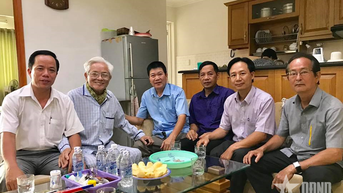 អ្នកកាសែត ហុង ភឿង - បេះដូងដ៏ក្តៅគគុកនៃវិជ្ជាជីវៈបានឈប់លោត