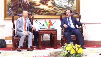 បង្កើតបរិយាកាសវិនិយោគ និងអាជីវកម្មបើកចំហ