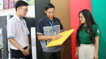 NGƯỜI VIỆT - HÀNG VIỆT Phát triển sản xuất các dòng sản phẩm xanh, thân thiện môi trường