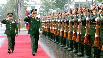 ក្រសួងការពារជាតិវៀតណាមបានត្រៀមខ្លួនរួចជាស្រេចដើម្បីគាំទ្រក្រសួងការពារជាតិឡាវក្នុងការរៀបចំក្បួនដង្ហែដើម្បីអបអរសាទរខួបលើកទី៥០នៃទិវាជាតិ។