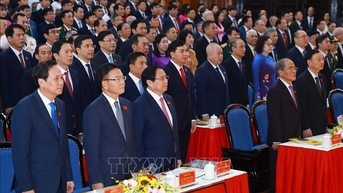 총리, 탄호아성 당위원회 제20차 대회 참석