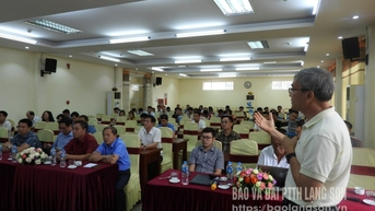 អមដំណើរការអភិវឌ្ឍន៍ចរាចរណ៍
