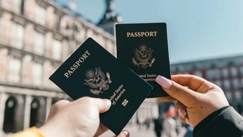 Hộ chiếu Mỹ tụt hạng, châu Á trở thành "ngôi sao mới" trên bản đồ du lịch