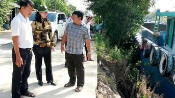 លេខាធិការ​ឃុំ​អូរ​ឡាំ បាន​ចុះ​អង្កេត​ការ​បាក់​ដី និង​ចុះ​ពិនិត្យ​ដី​ស្រែ​ចម្ការ។